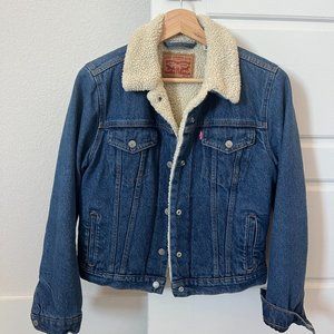 Levi's Shearling Trucker Jacket - Size S